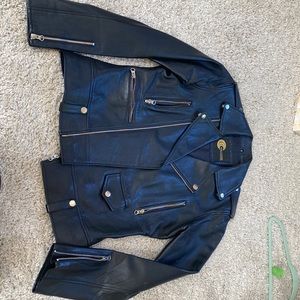 Black leather motorcycle jacket size medium
